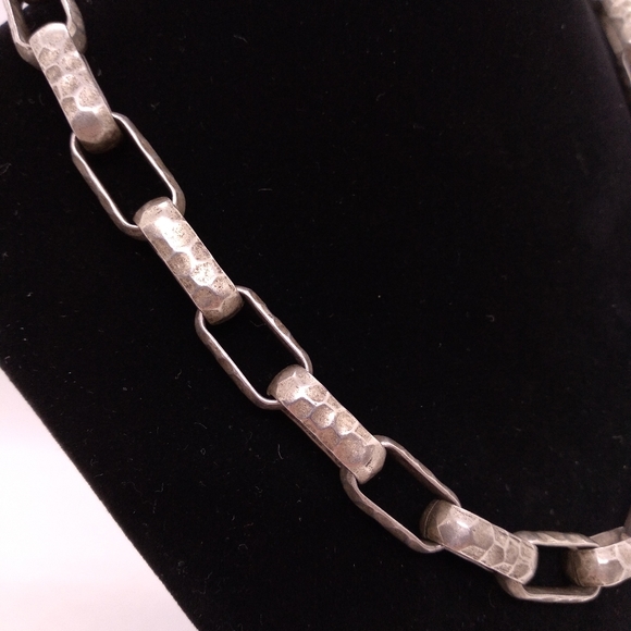 Catherine Popesco hammered chain necklace - Picture 6 of 10